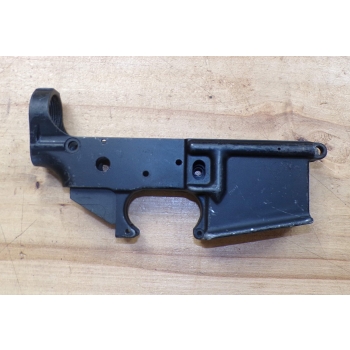 Gniazdo magazynka z komorą spustową M16A1 #9562887